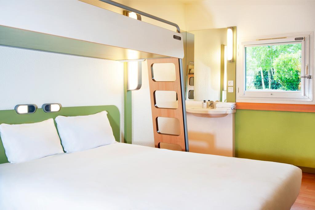 Ibis Budget Flers Grands Champs Exterior foto